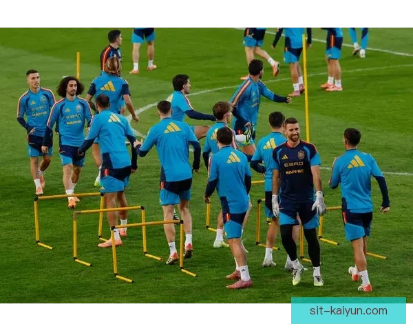 欧洲杯西班牙阵容持续备战，展现出强大的竞争力和实力发挥稳定。